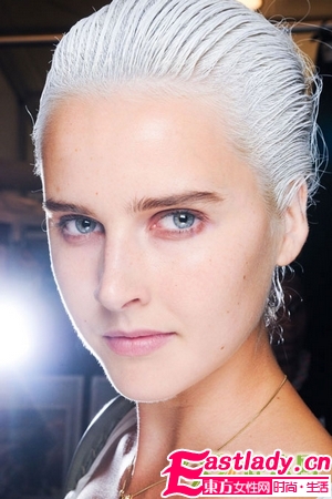 2012春夏潮流 另类新潮彩发