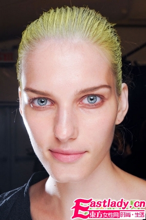 2012春夏潮流 另类新潮彩发