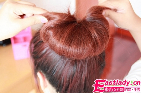 花苞头的扎法详细步骤图解