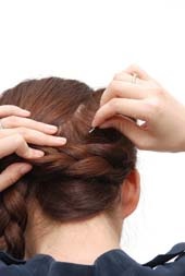 超时尚的麻花辫盘发