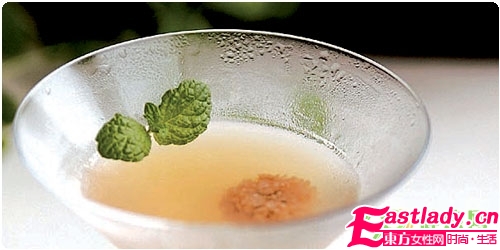 菊花梅子茶 喝出保湿