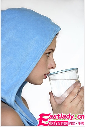 测试你的皮肤是不是缺水了