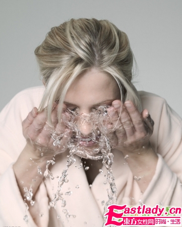 洗脸用热水还是冷水好