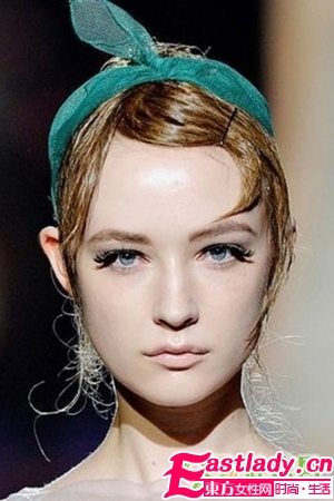 2012春夏女装秀场复古发型