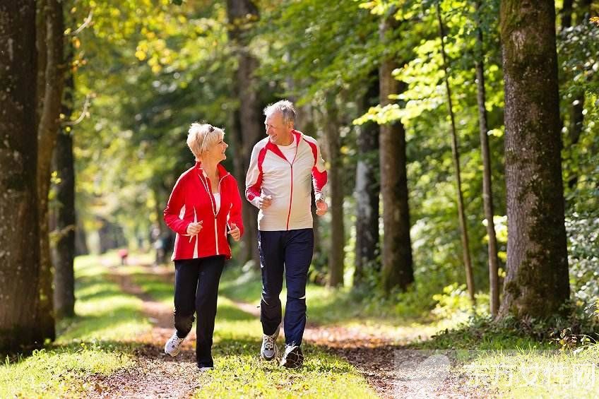骨质增生怎么治疗 骨质增生常见症状有哪些