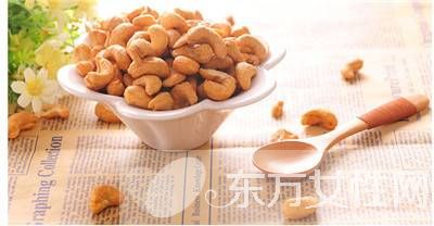 腰果的营养价值有哪些 常吃原来都有这些好处呢