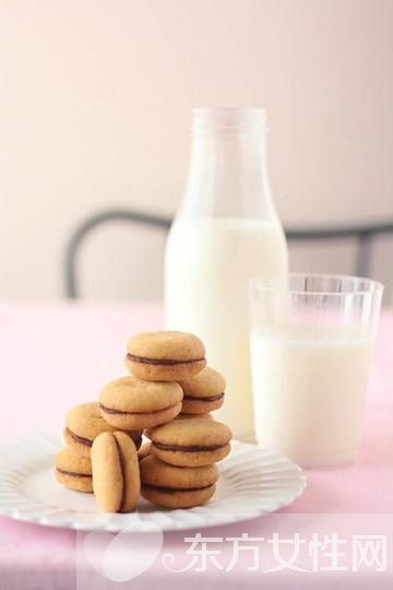 胃不好可以喝酸奶吗 酸奶和牛奶哪个养胃