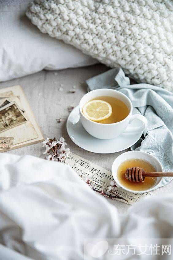 胃酸过多的症状 都有什么危害该怎么去治疗呢