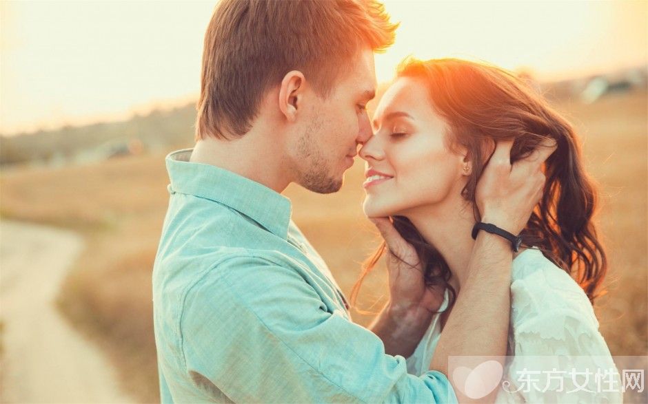 夫妻生活小百科 8大技巧让性爱更疯狂