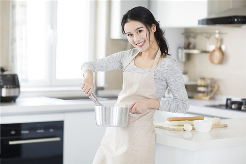 气血不足吃什么好 多吃富含铁质的食物
