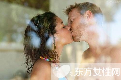 情侣间爱爱只需6招就能激发女人体内性欲