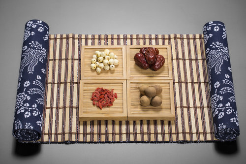 女人肾虚的症状有哪些 女人吃什么补肾