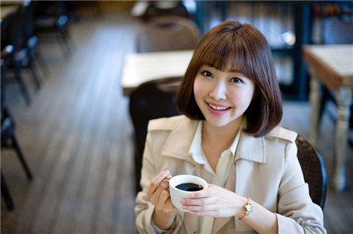 常喝咖啡的小伙伴 你知道咖啡的好处与坏处吗