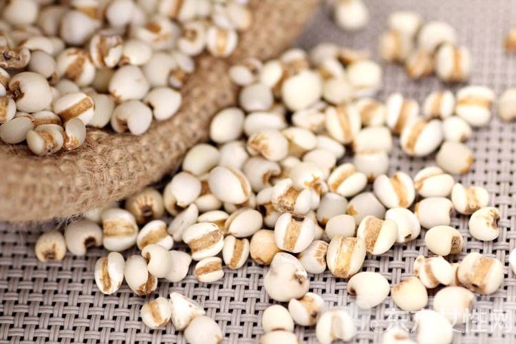 怎知湿气重 晨起三大症状需警惕