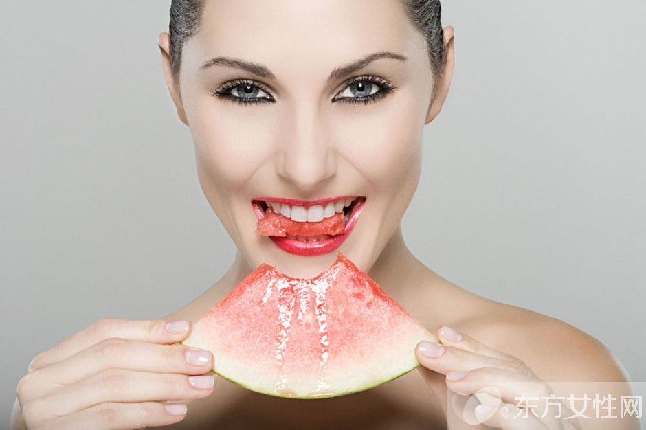 咽炎的症状有哪些  推荐治疗咽炎的两大疗法