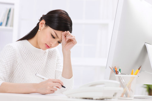 女性尿路感染怎么办 四个方面助治愈