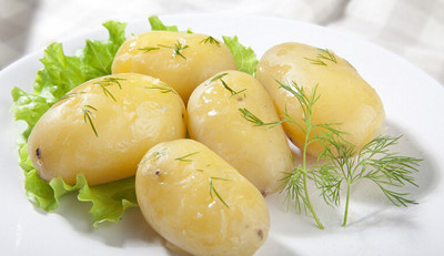 老年人吃什么对胃好 土豆养胃防便秘