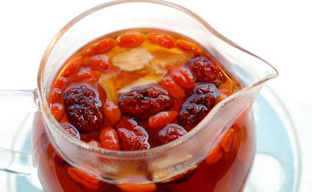 股骨头坏死四大常见症状 9款食疗助康复