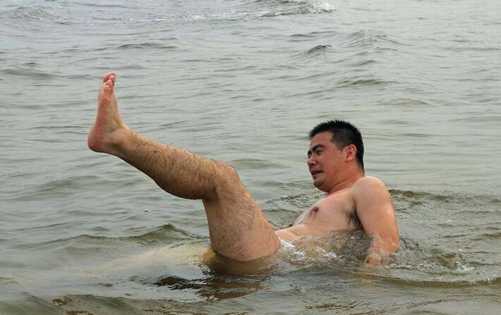 脚抽筋是什么原因 真的是因为缺钙吗