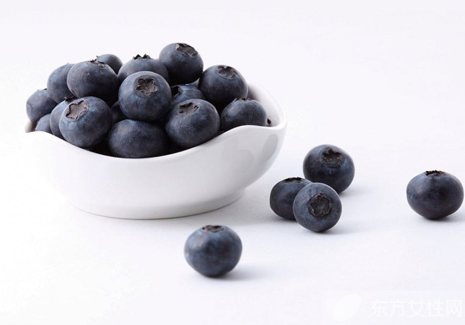 老年人谨防这些常见眼病 常吃这些水果保护眼睛哦