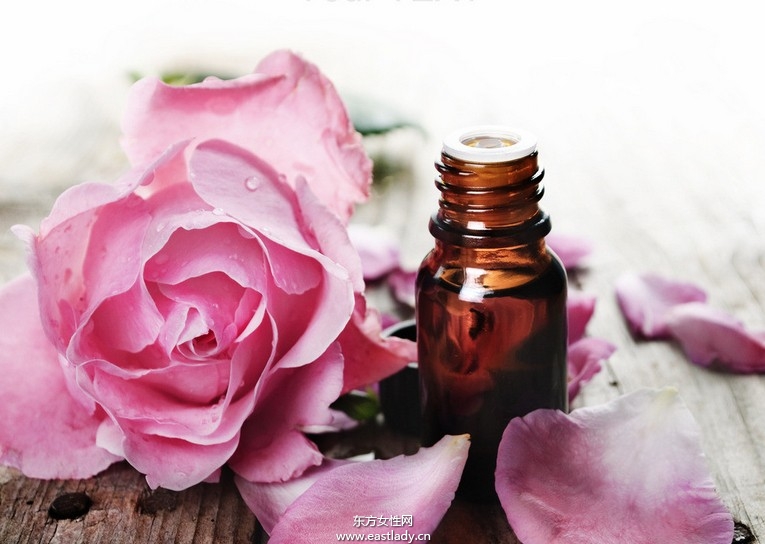 你知道精油的功效及用法吗  五种方式随你喜欢
