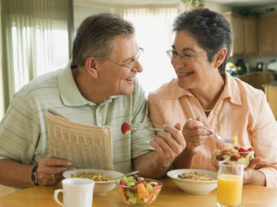 老年人吃什么对胃好 土豆养胃防便秘