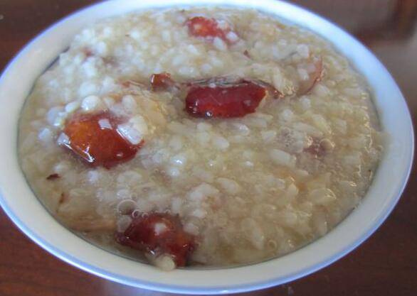 想要告别黄脸婆 这些食物要多吃