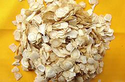 西洋参泡水的功效虽好 但以下禁忌需注意