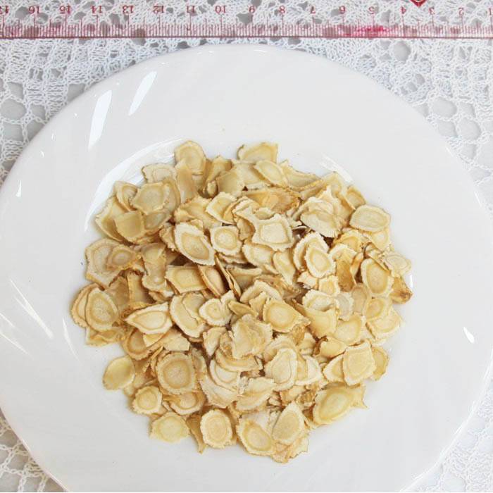 西洋参泡水的功效虽好 但以下禁忌需注意