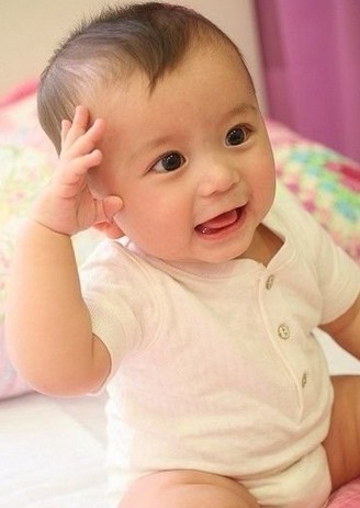 喂奶教学 哺乳期喂养宝宝的6大技巧