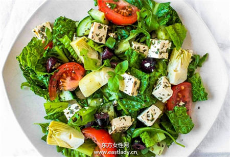 喝生机饮、吃生菜沙拉不会胖 得了胃寒别叫苦