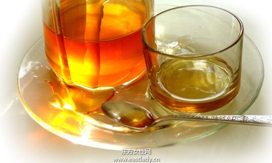 你知道柠檬蜂蜜水的功效与作用吗 美白养颜都是它