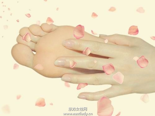 手脚出汗是怎么回事 应该如何治疗呢