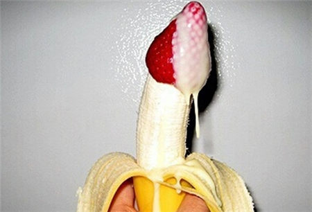 男人也有g点 最敏感地方不是龟头而是。。。