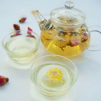 白头发吃什么好 食疗巧治三种白头发