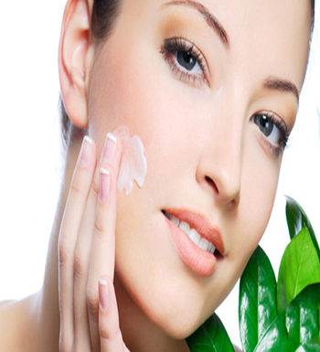 熬夜长痘怎么办  熬夜长痘多喝水少化妆