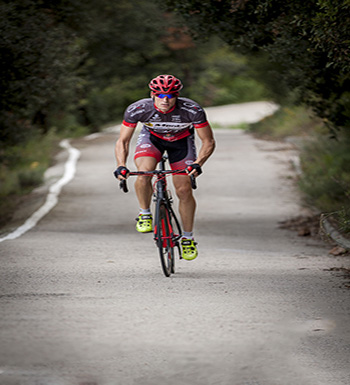 骑自行车的正确姿势及注意事项