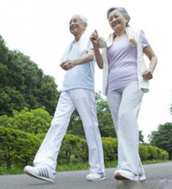 这样走路就可以达到健身效果 不用去健身房啦