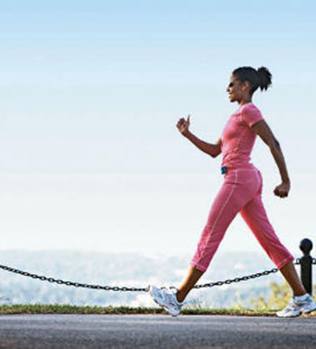 做做运动能 治病  腹胀就做仰卧起坐