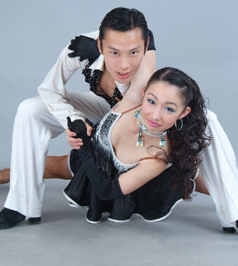 拉丁舞培训 拉丁舞健身操的跳法