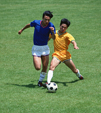 踢足球的好处 足球健身的价值与好处