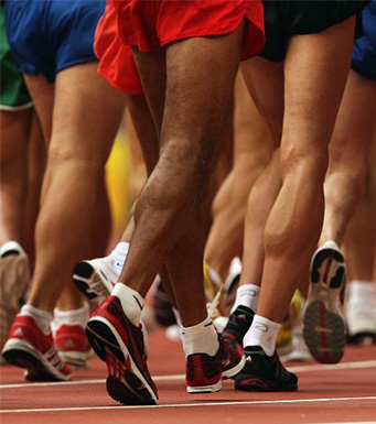 竞走运动技术的基本要求 竞走时的运动方法
