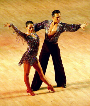 怎样拥有魔鬼身材 拉丁舞跳出魔鬼身材