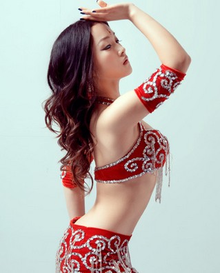 姑娘们动起来吧 肚皮舞让你舞出水蛇腰