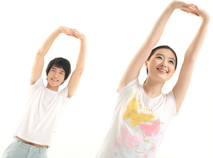 白领减压健身操 健身操可放松你的神经