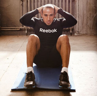 如何减掉赘肉 仰卧起坐能减肚子上的赘肉吗