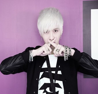 少年头生白发 防白发饮食调理