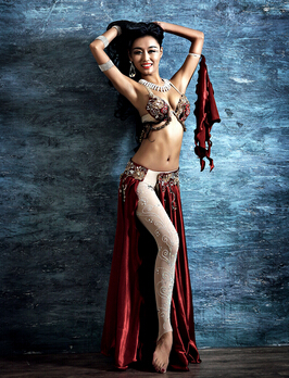 肚皮舞基本动作 肚皮舞的八字扭胯纤腰术