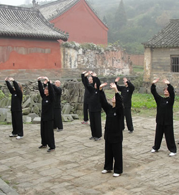 养生气功功法 武当养生气功的强身健体功