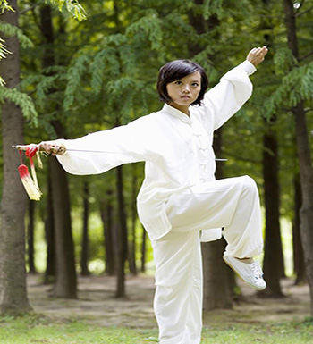 初学者如何练太极剑  练太极剑要注意的问题
